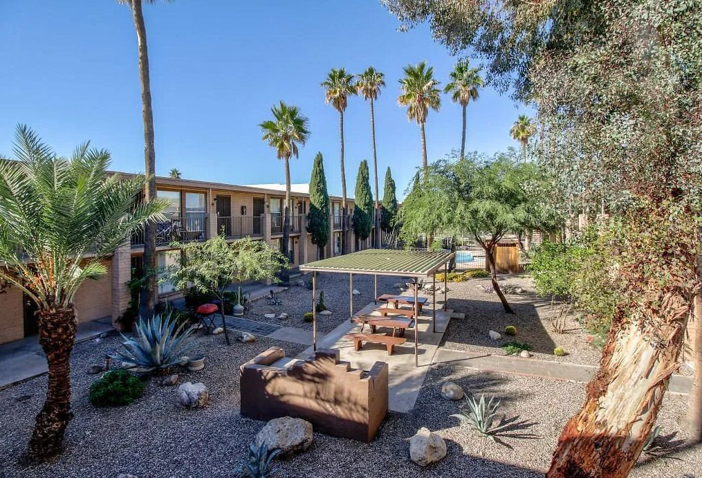 Vista Hermosa Apartments - Image 1