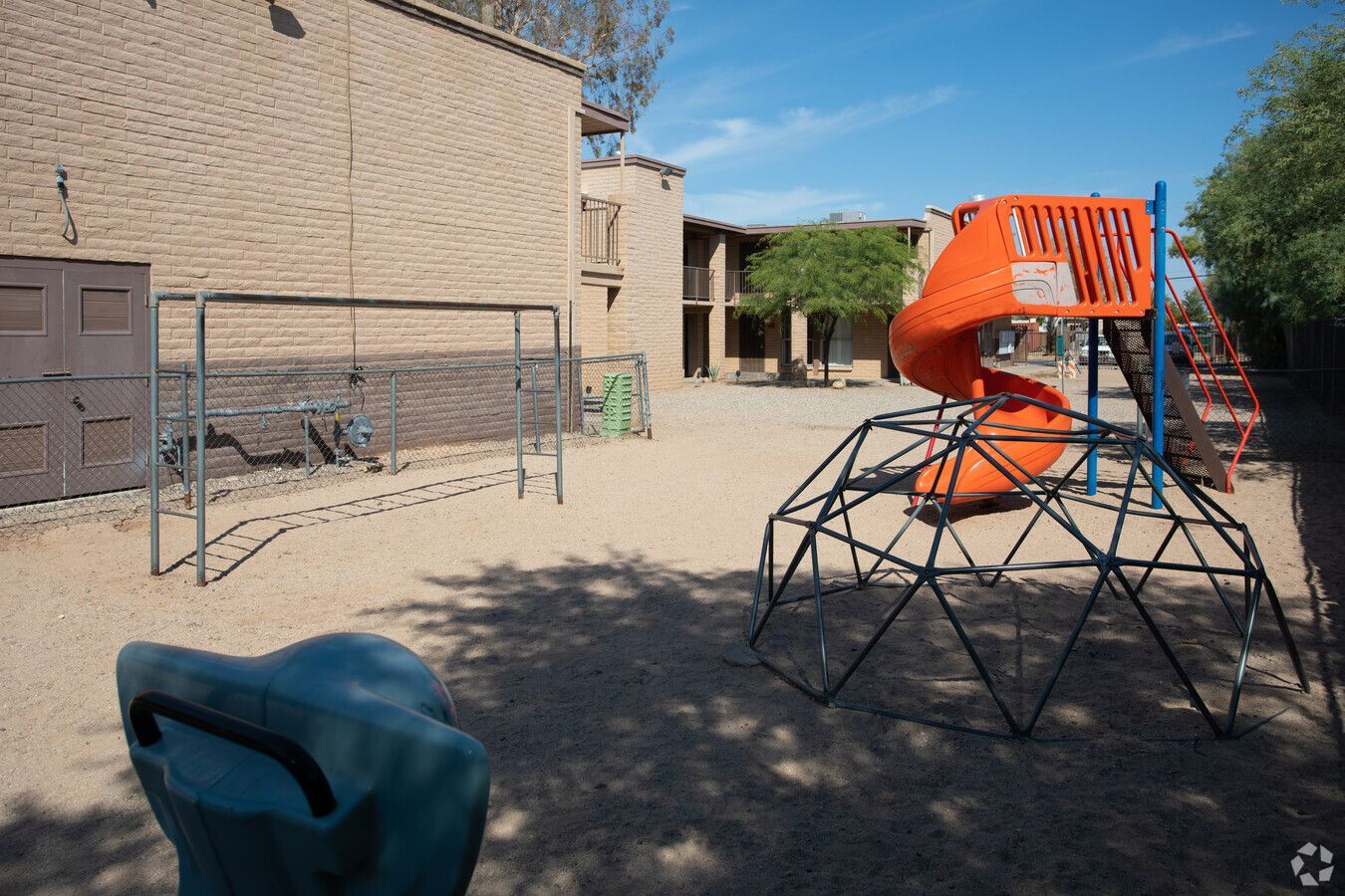 Vista Hermosa Apartments - Image 9