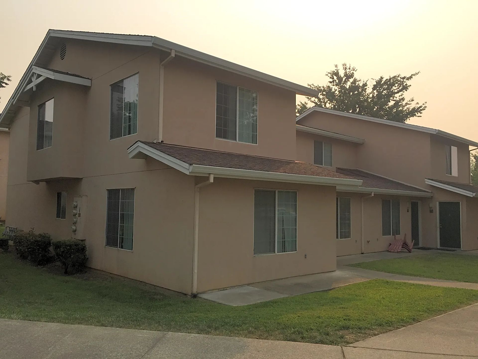 Tara Hills Garden - Image 1