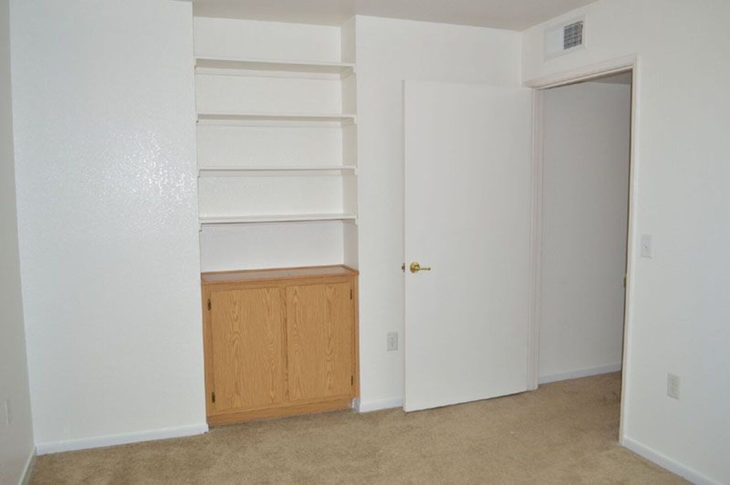 Comfrey Senior  - Image 8