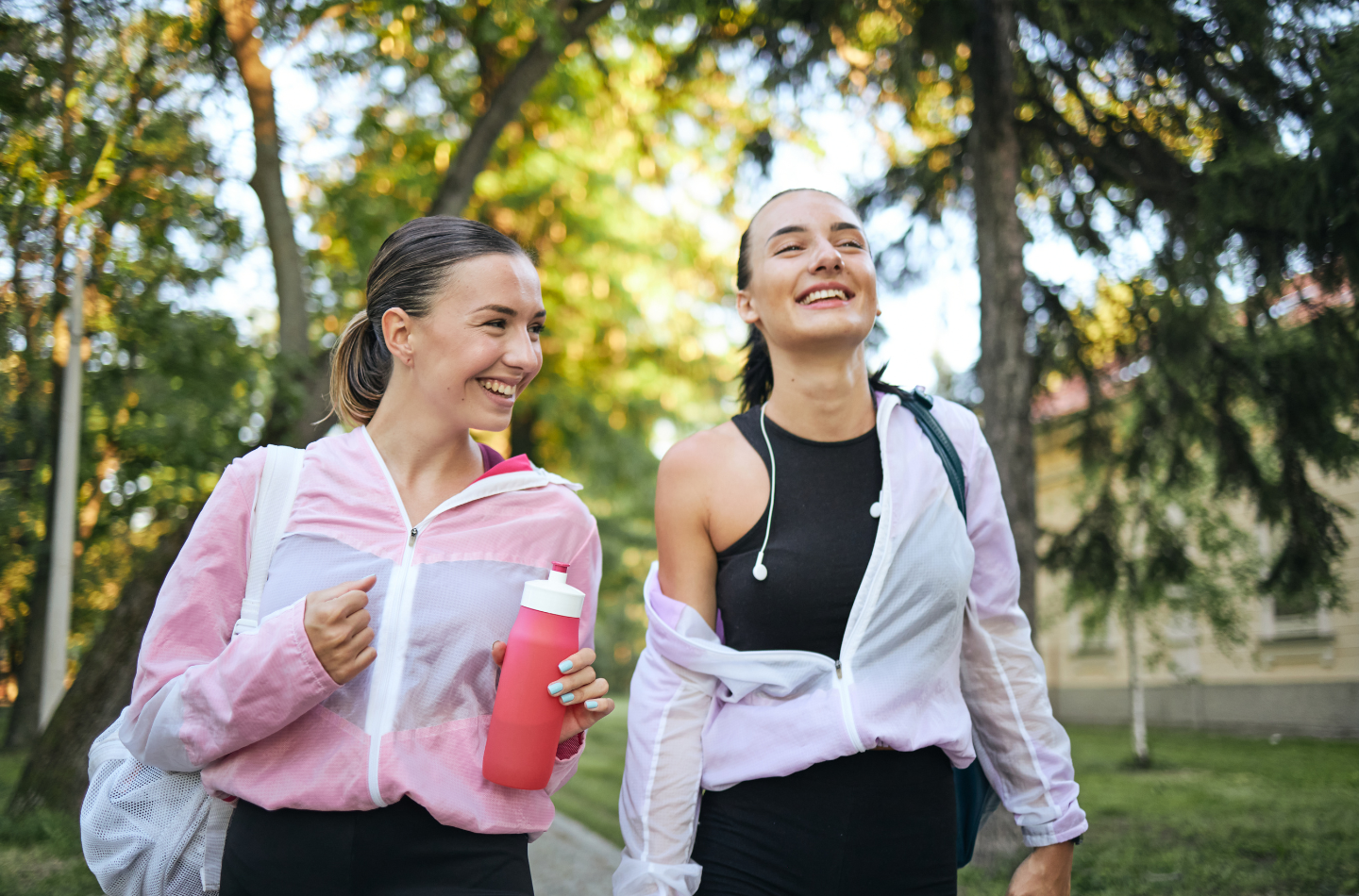運動為什麼會讓心情變好
運動後心情變好是因為血清素嗎
血清素和運動什麼關係
維生素 D3 會影響情緒嗎
維生素 D3 會幫助血清素嗎
D3 不足會影響心情嗎
D3 不足會影響運動恢復嗎
運動後比較放鬆