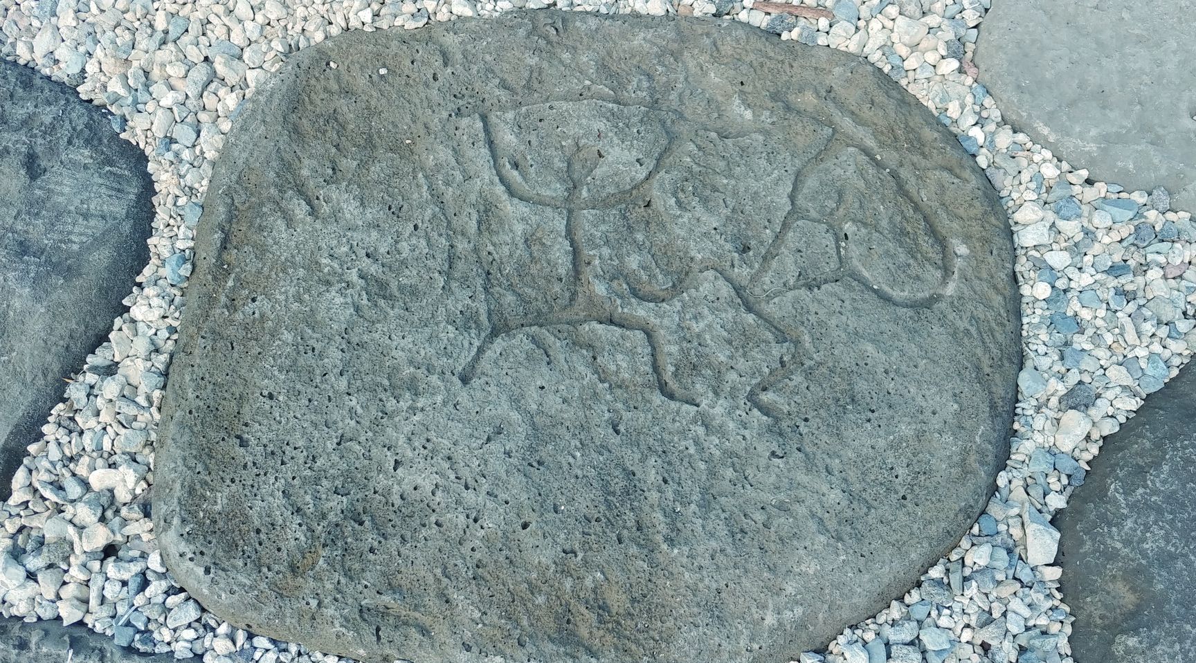Stepping Stones — Waimanalo, HI — Big Rock Garden