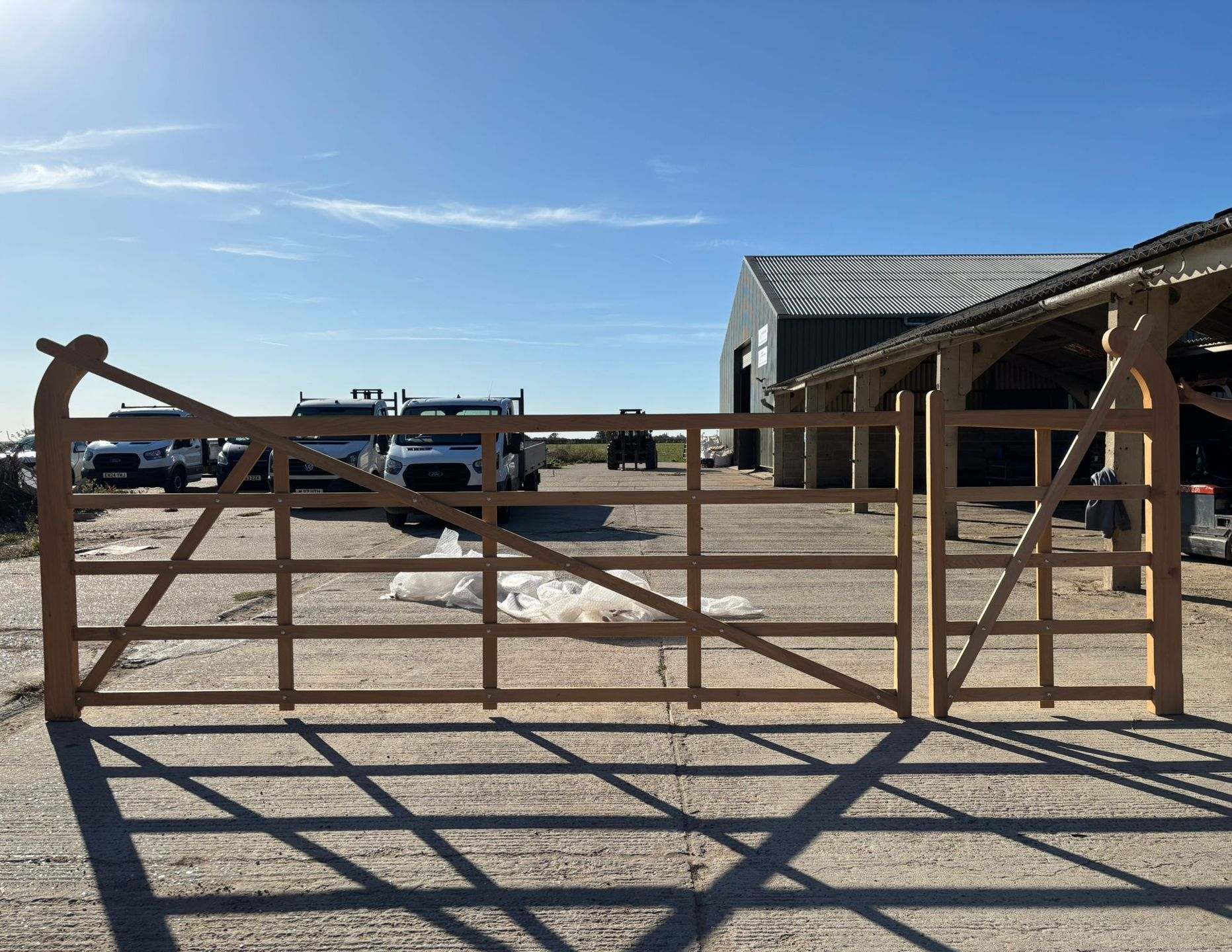 Gate Reference: BG156 