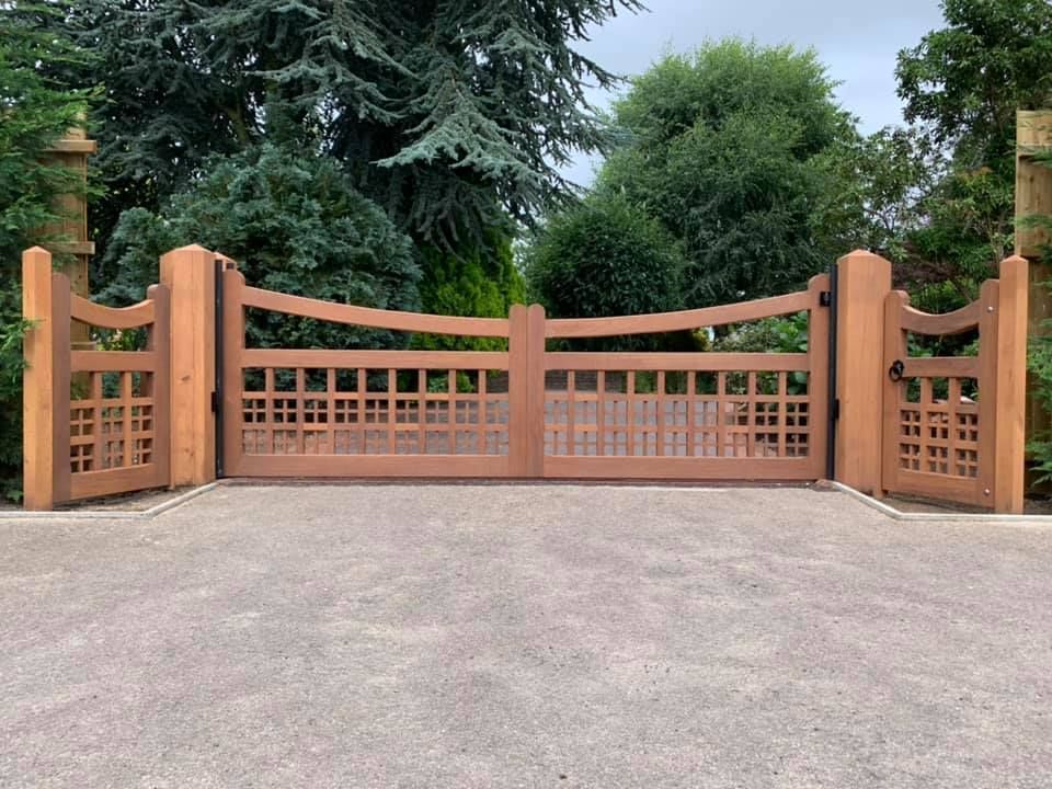 Bespoke Gates 14