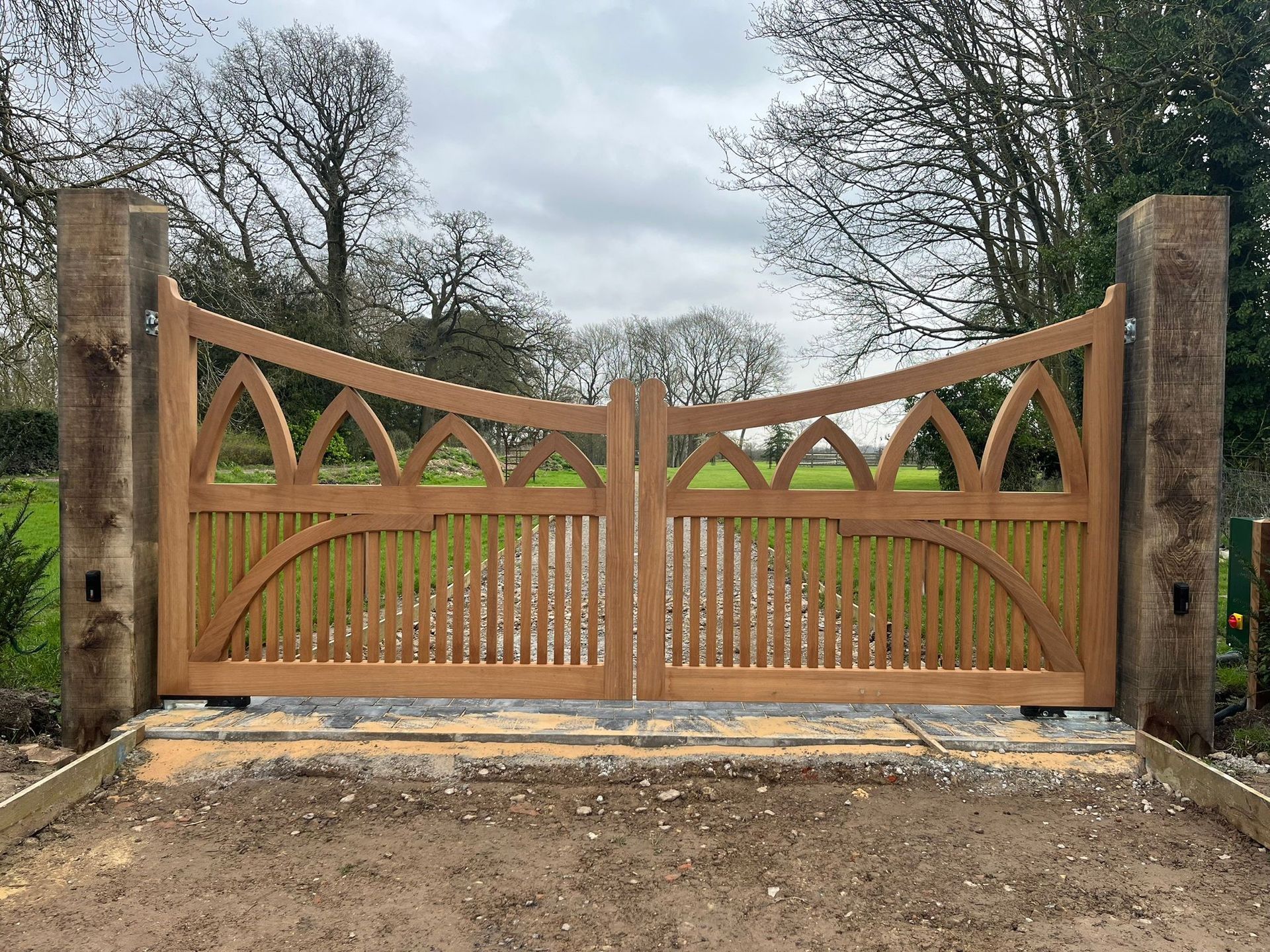 Bespoke Gates 25
