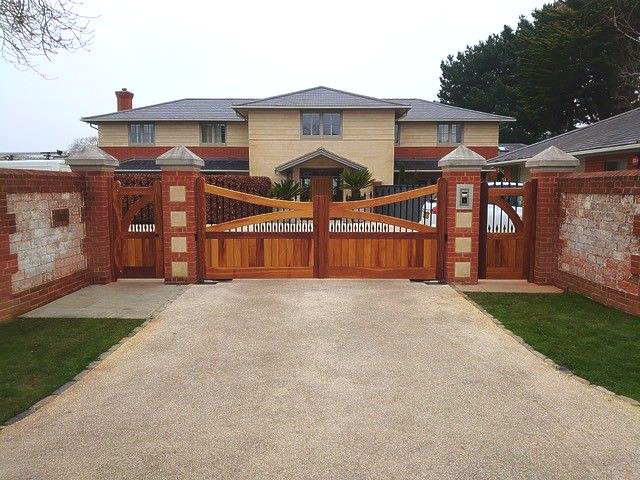 Bespoke Gates 28