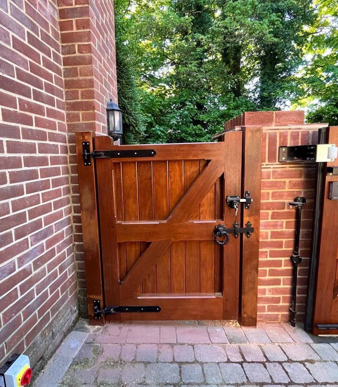 Pedestrian And Hand Gates Range 25