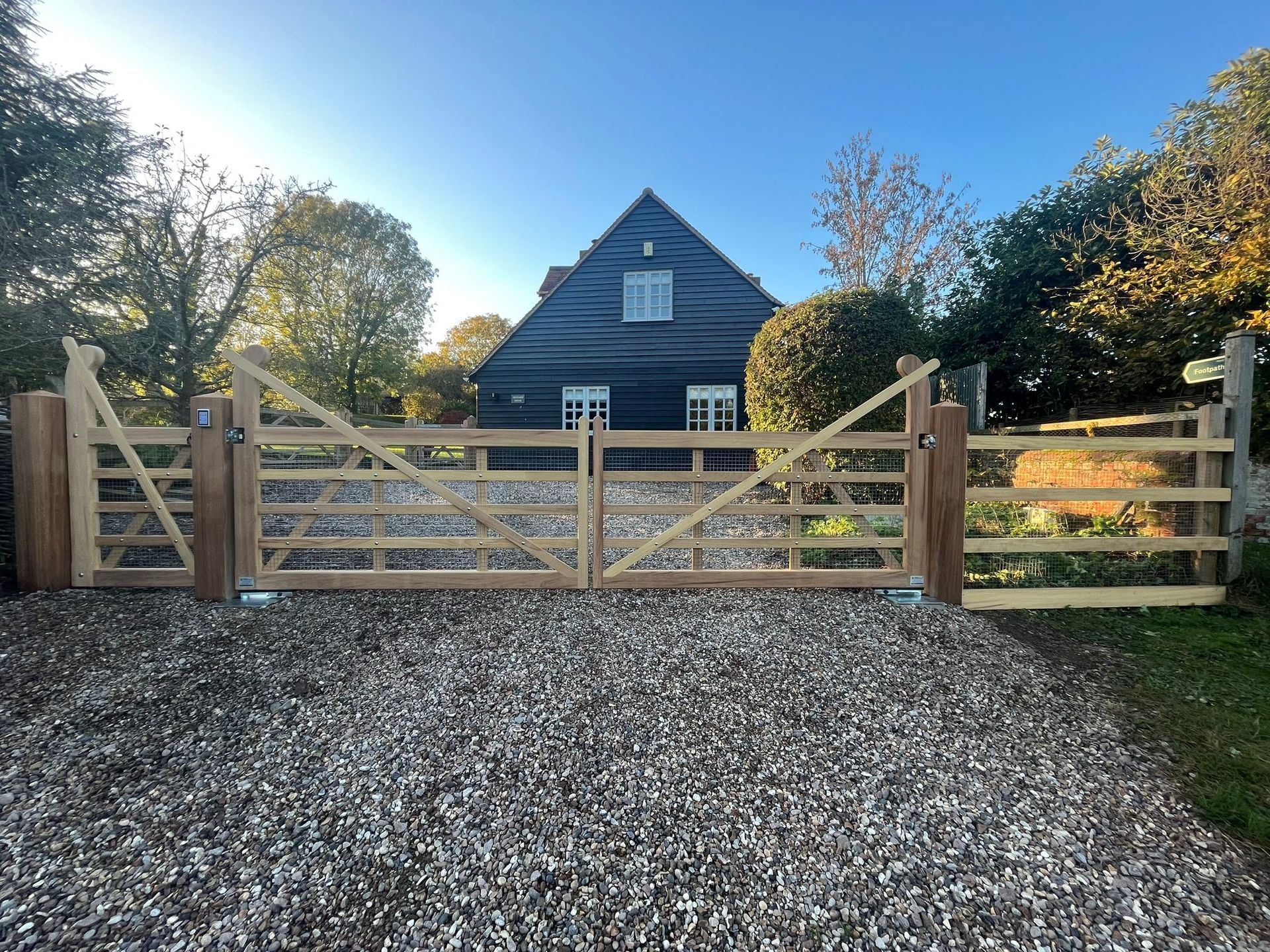 Raised Helve Gate Range 1