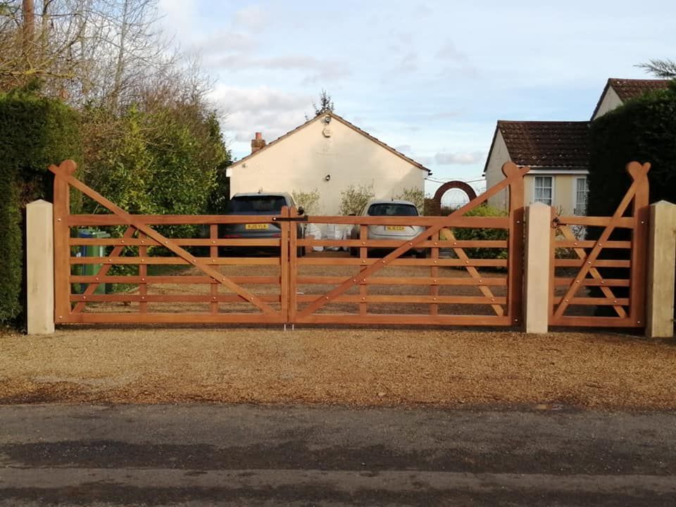 Raised Helve Gate Range 19