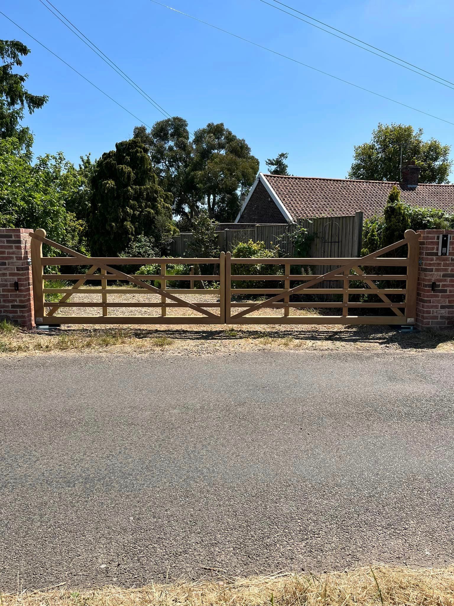 Raised Helve Gate Range 8