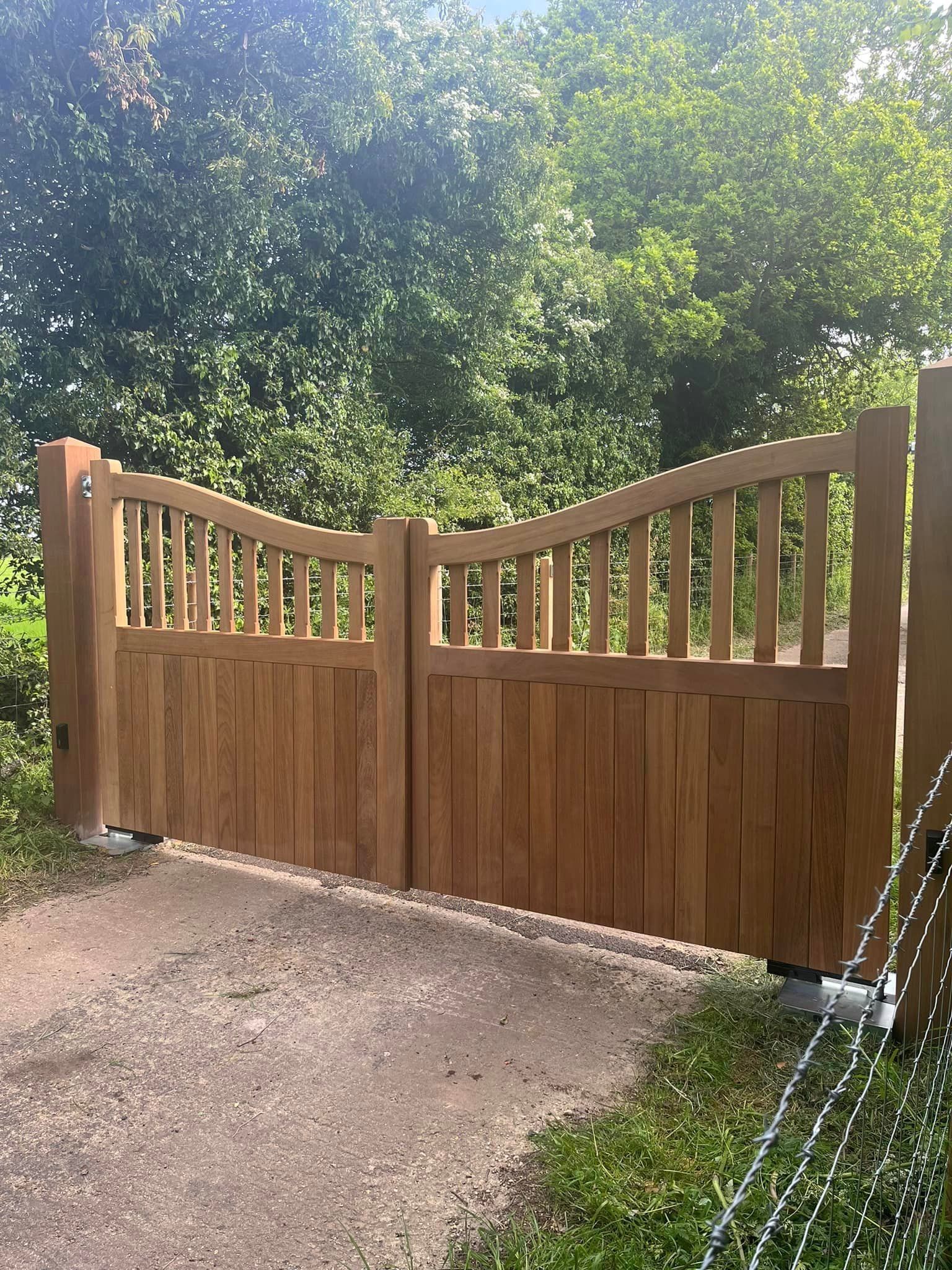 St. Edmundsbury Gate Range 1