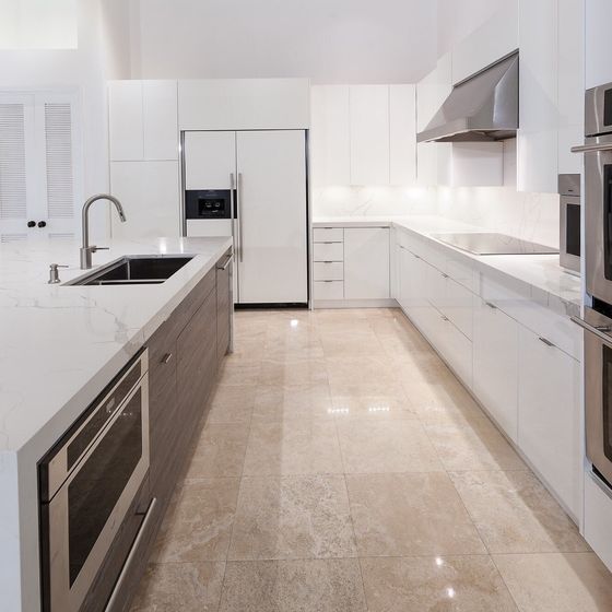 Modern Kitchen Cabinets — High Gloss White Kitchen Cabinetry Miami FL