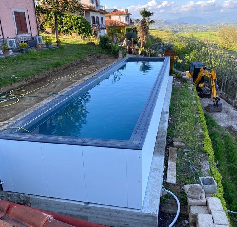Piscine autoportanti fuori terra 3 - International Pietre