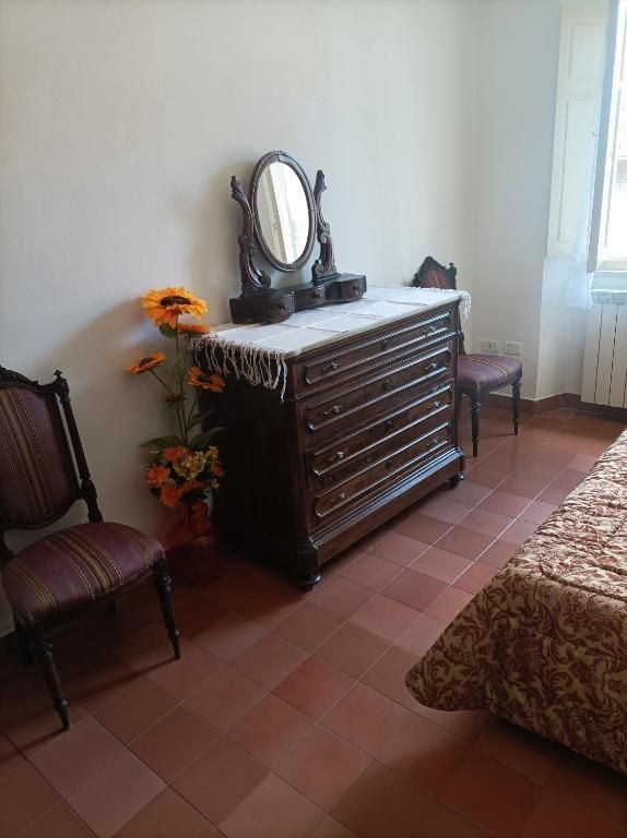 comò e porta gioie