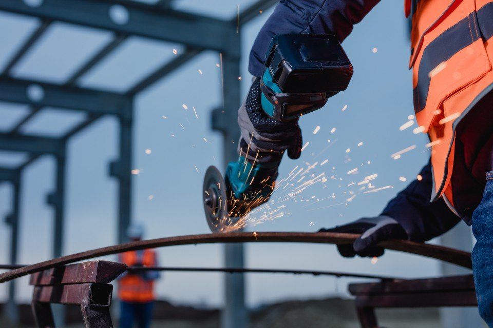 REALIZZAZIONE STRUTTURE METALLICHE