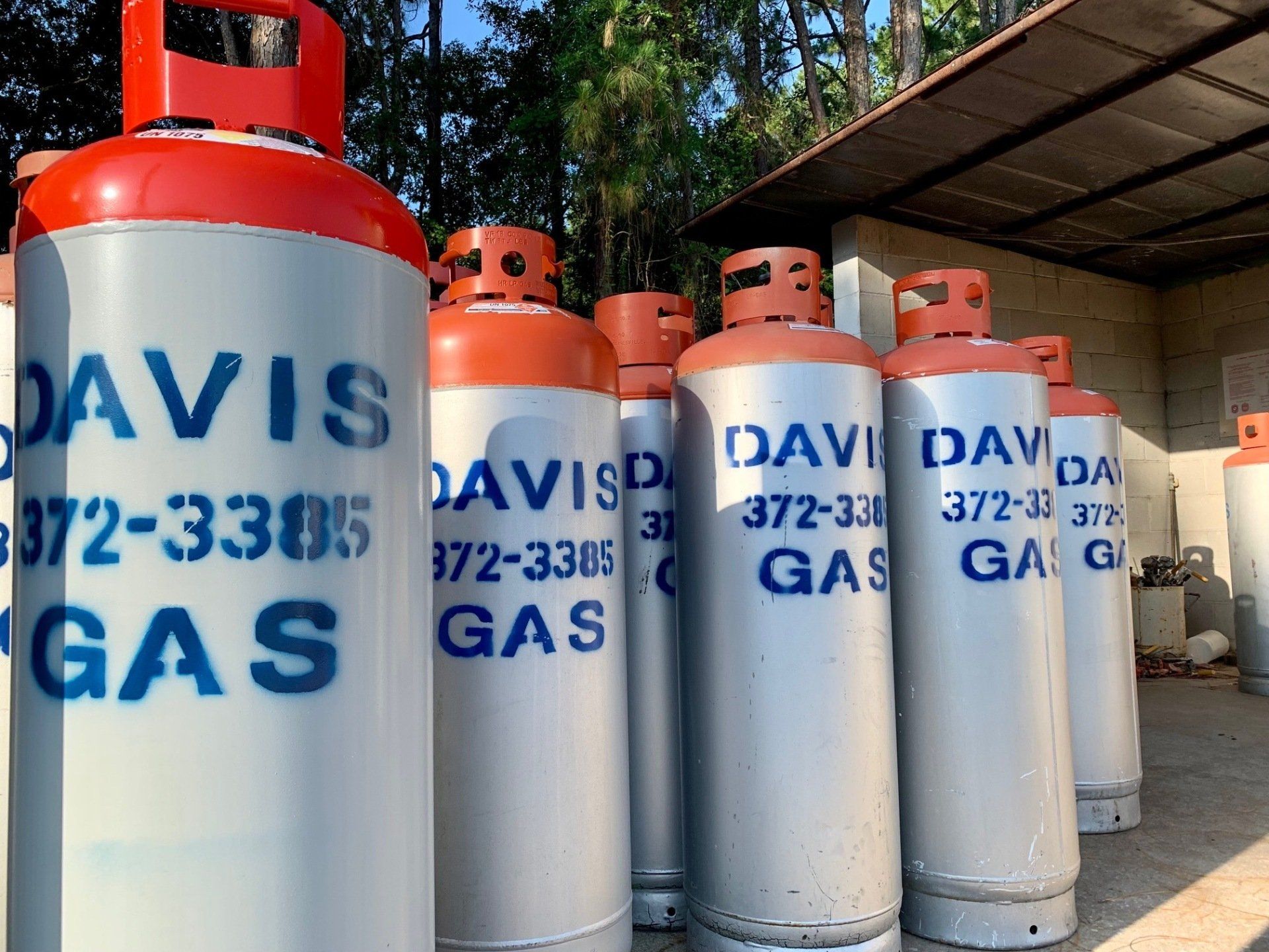 Propane Cylinder Docks - Gainesville, FL - Davis Gas Company Inc.