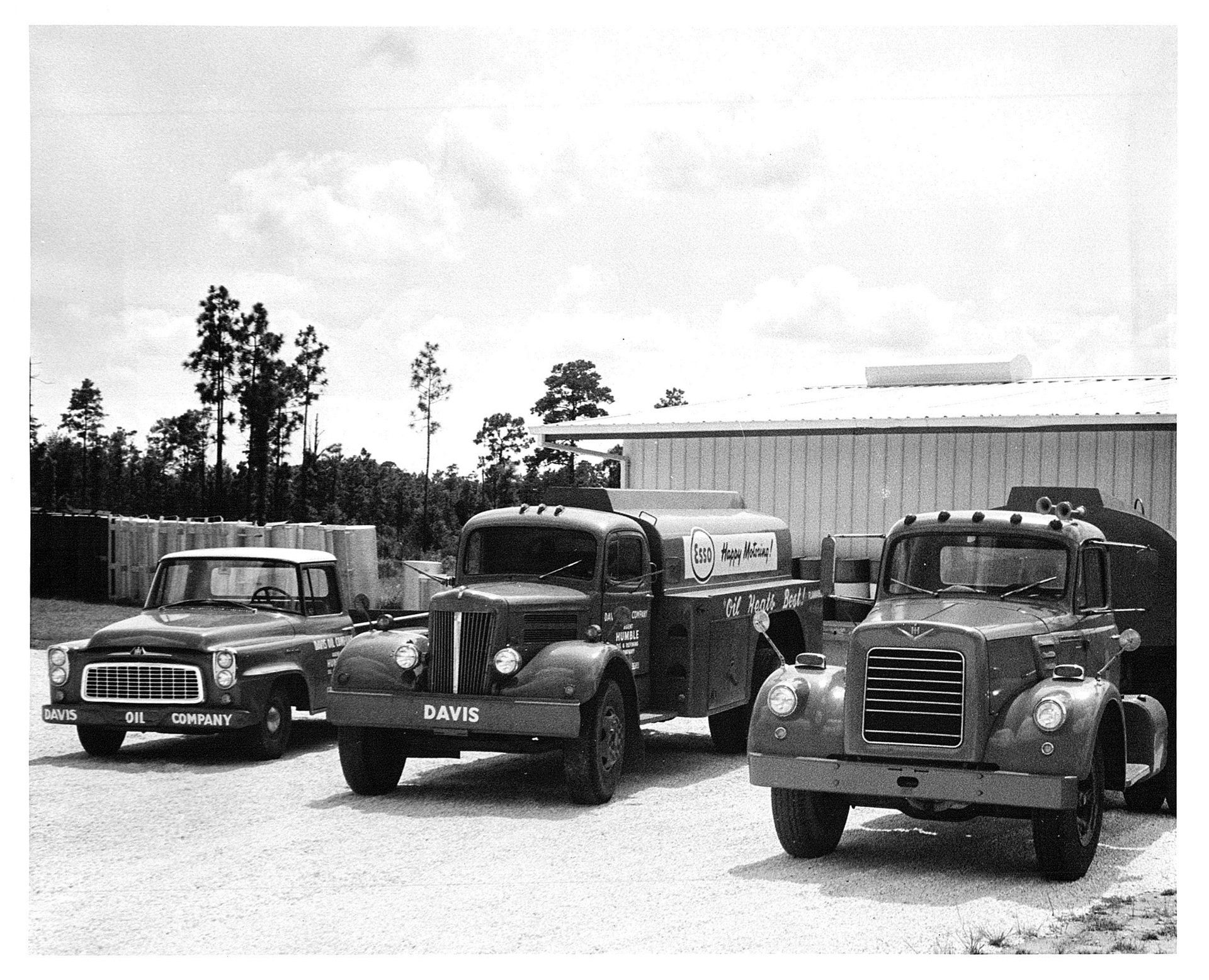 Old Photo For Delivery Track In Davis Gas Company - Gainesville, FL - Davis Gas Company Inc.