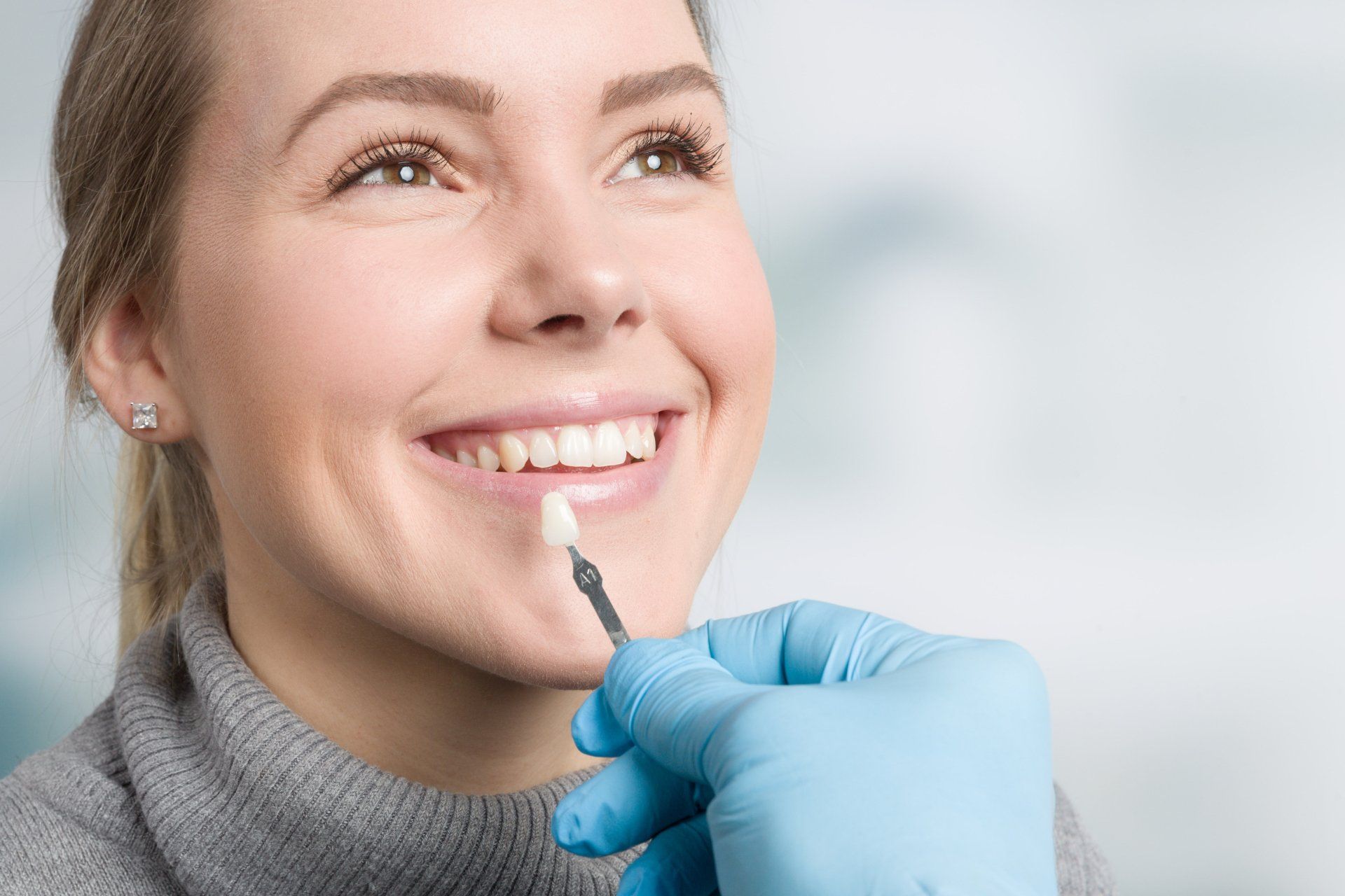 Woman getting dental veneers