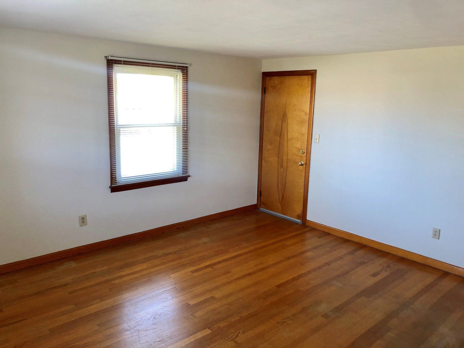 Apartment C simple room — Vernon, CT — A1 Properties