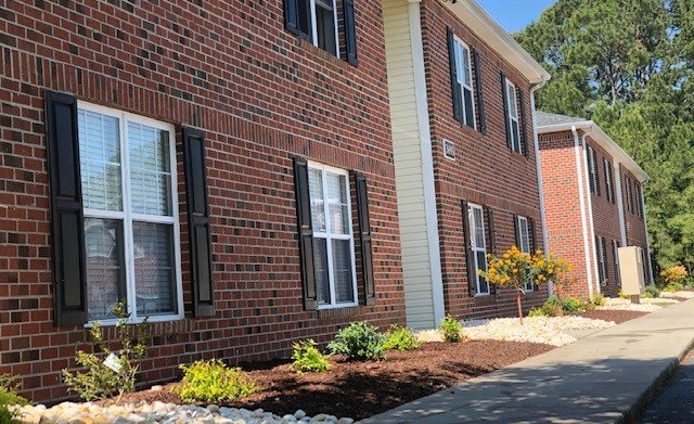 Autumn chase apartment exterior close up view — Vernon, CT — A1 Properties