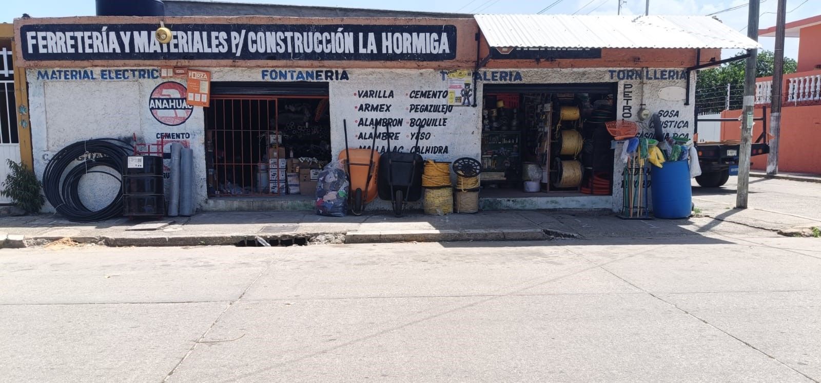 FERRETERÍA Y MATERIALES PARA CONSTRUCCIÓN LA HORMIGA
