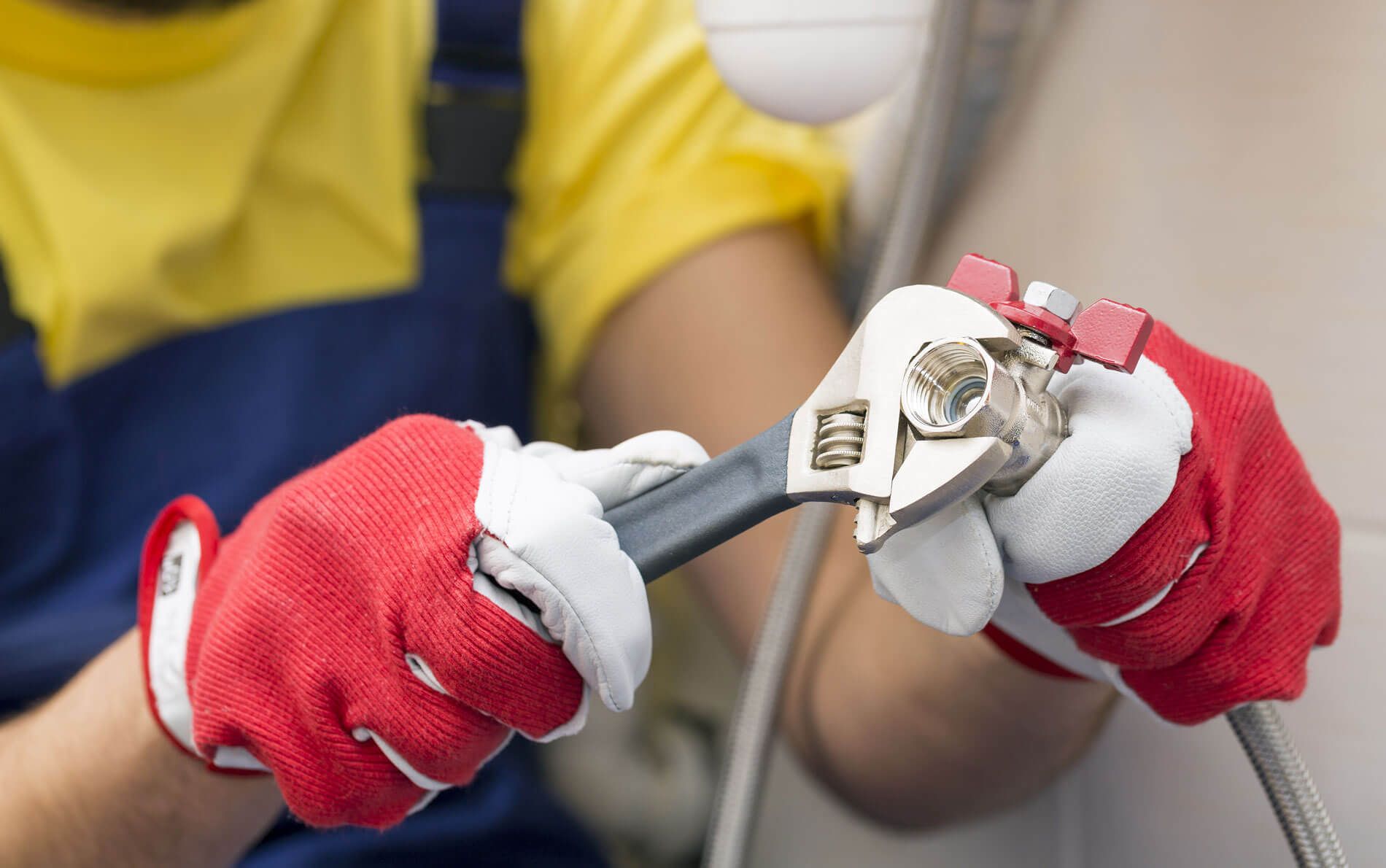 FERRETERÍA Y MATERIALES PARA CONSTRUCCIÓN LA HORMIGA - PLOMERIA