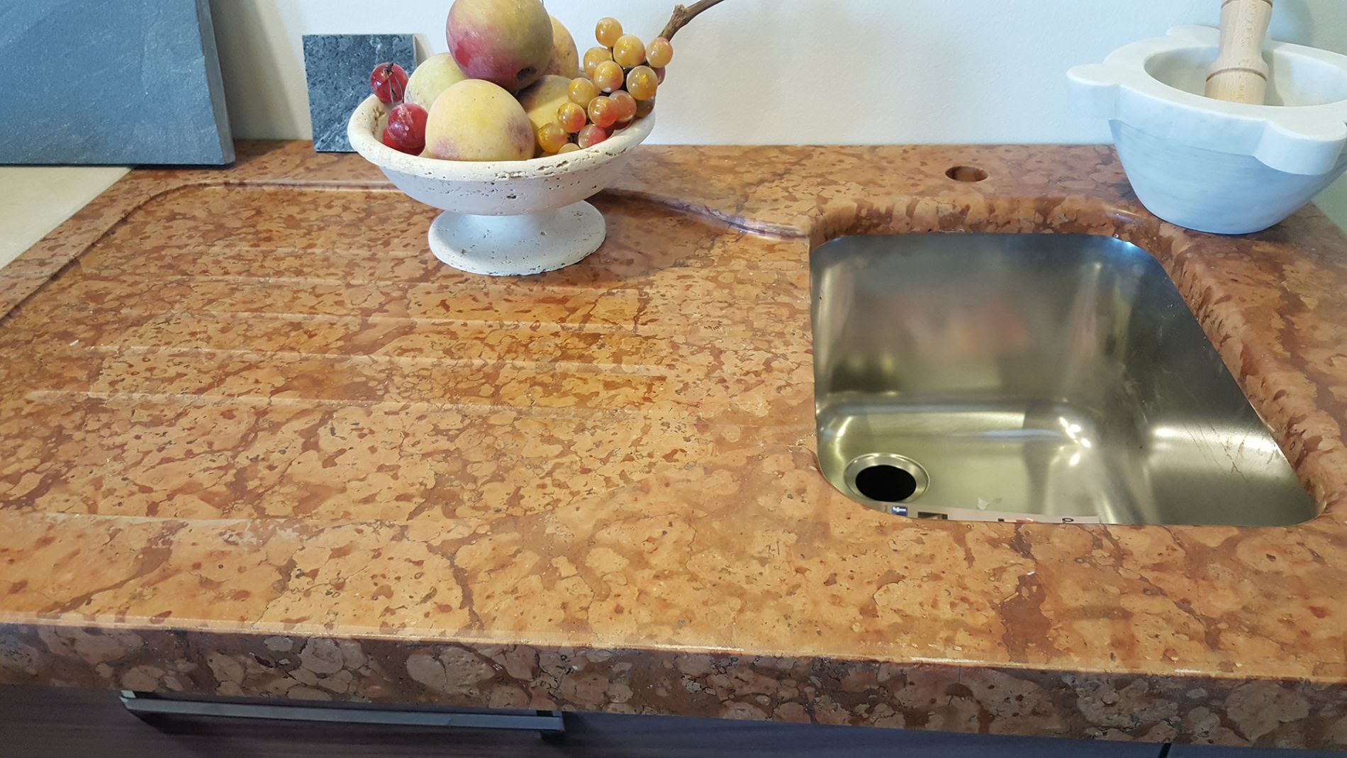 piano cucina in marmo