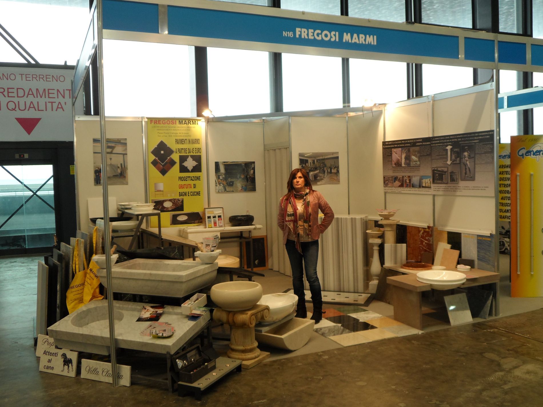 esposizione del prodotti in una fiera