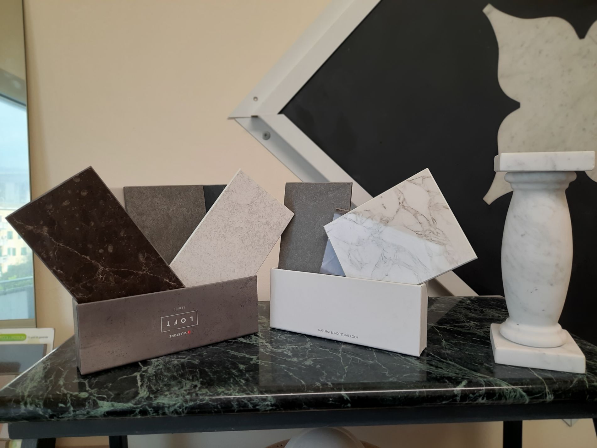 mattonelle di pietre naturali