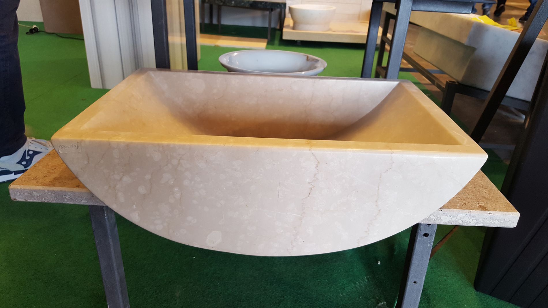 Lavabo in marmo per bagni