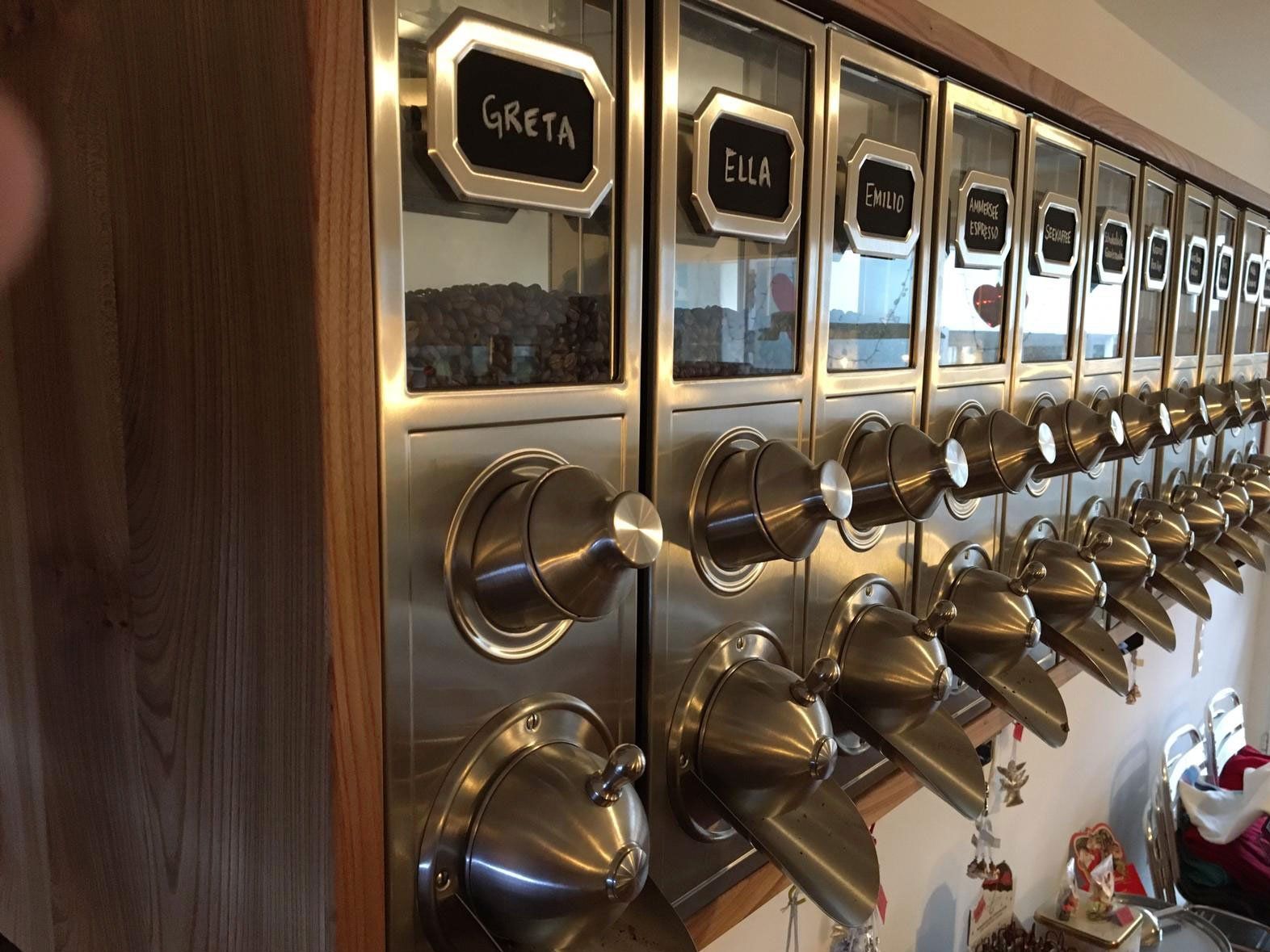 Rösterei Kaffeeschütten