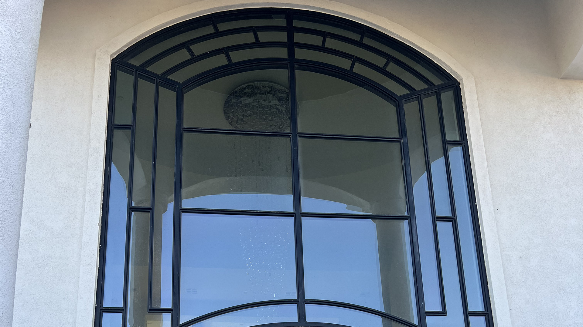 Hard to reach interior windows, heres how to clean them