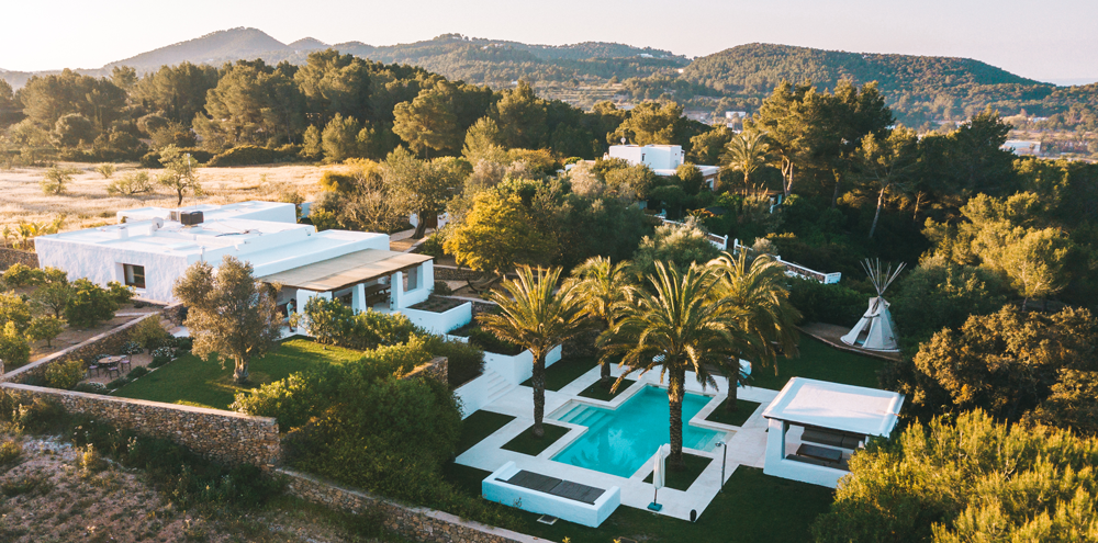 Can Cant Ibiza: Luxury Blakstad Finca in Santa Gertrudis