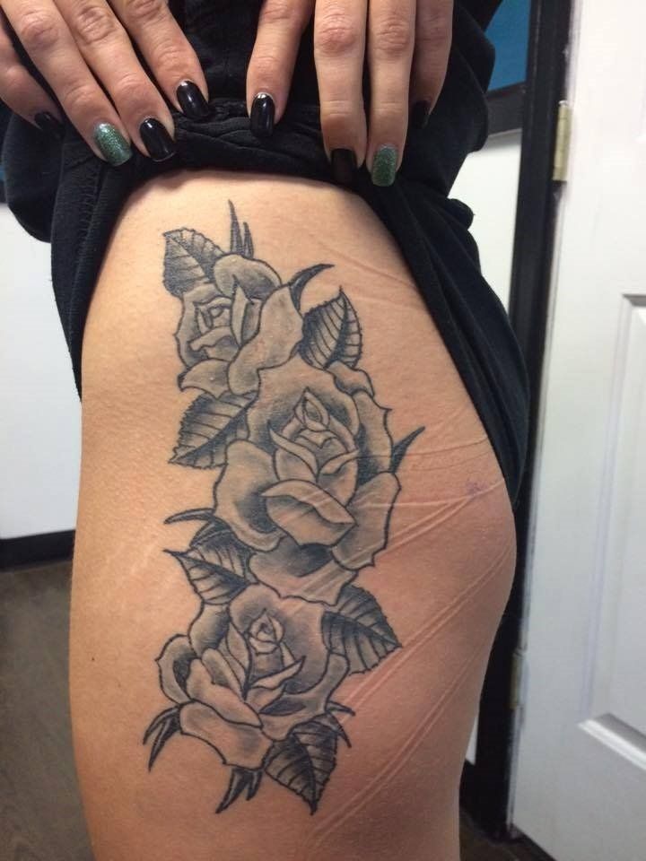 Simple Flowers Leg Tattoo — Aurora, CO — Lady Luck Tattoo