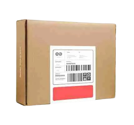 caja de cartón con etiqueta