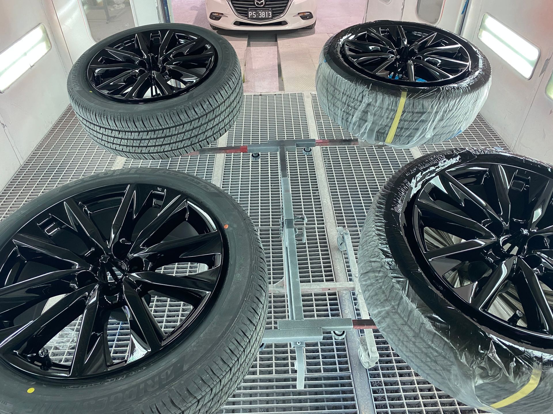 Black Rim | Lisarow, NSW | Gosford City Smash Repairs