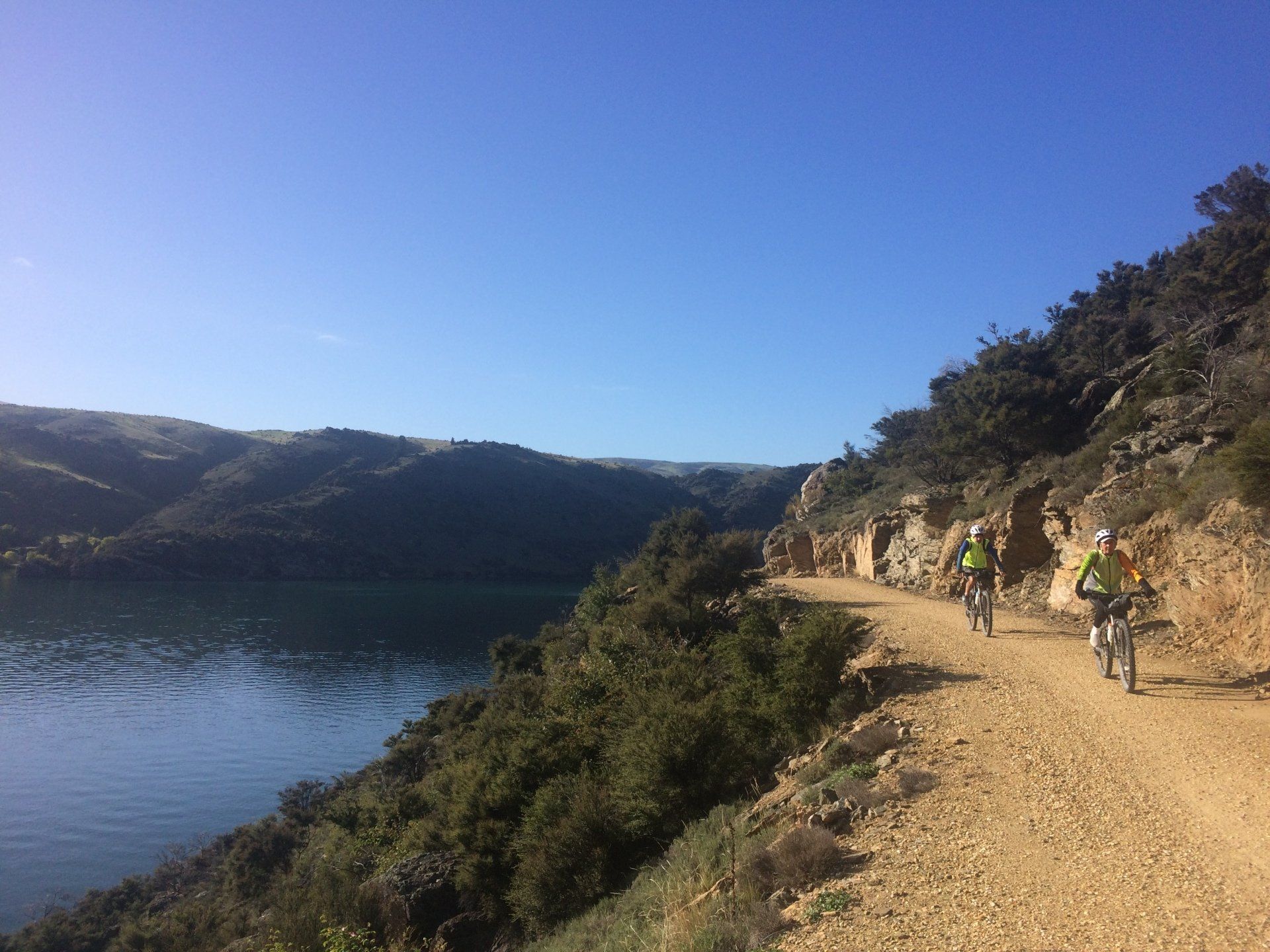 Lake Dunstan Trail