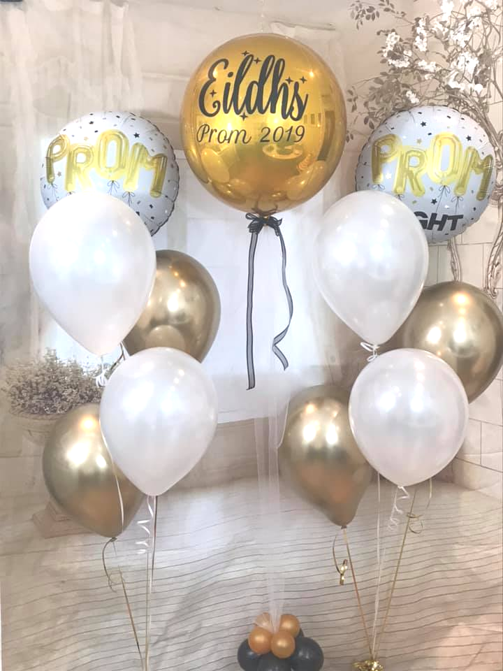 gold prom balloons