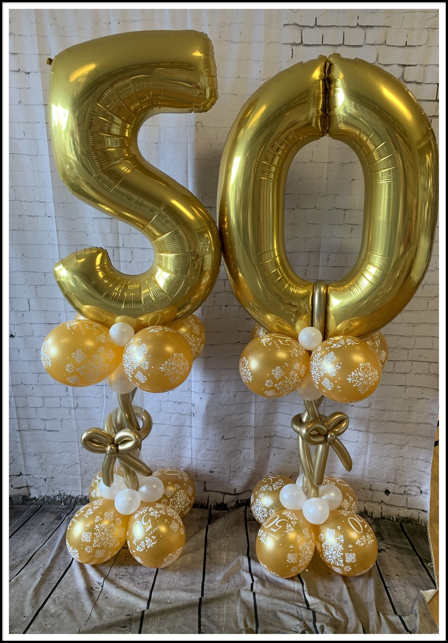 golden wedding number balloons