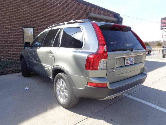 Distorted Auto Body — Pineville, NC — S & M Auto Paint & Body Shop