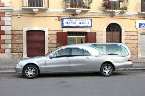 auto funebre massa mario