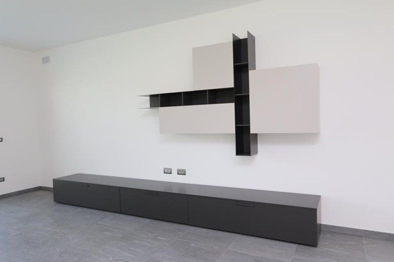 mobile tv e scaffali di design