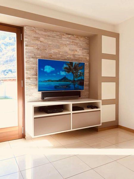 soggiorno con mobile tv