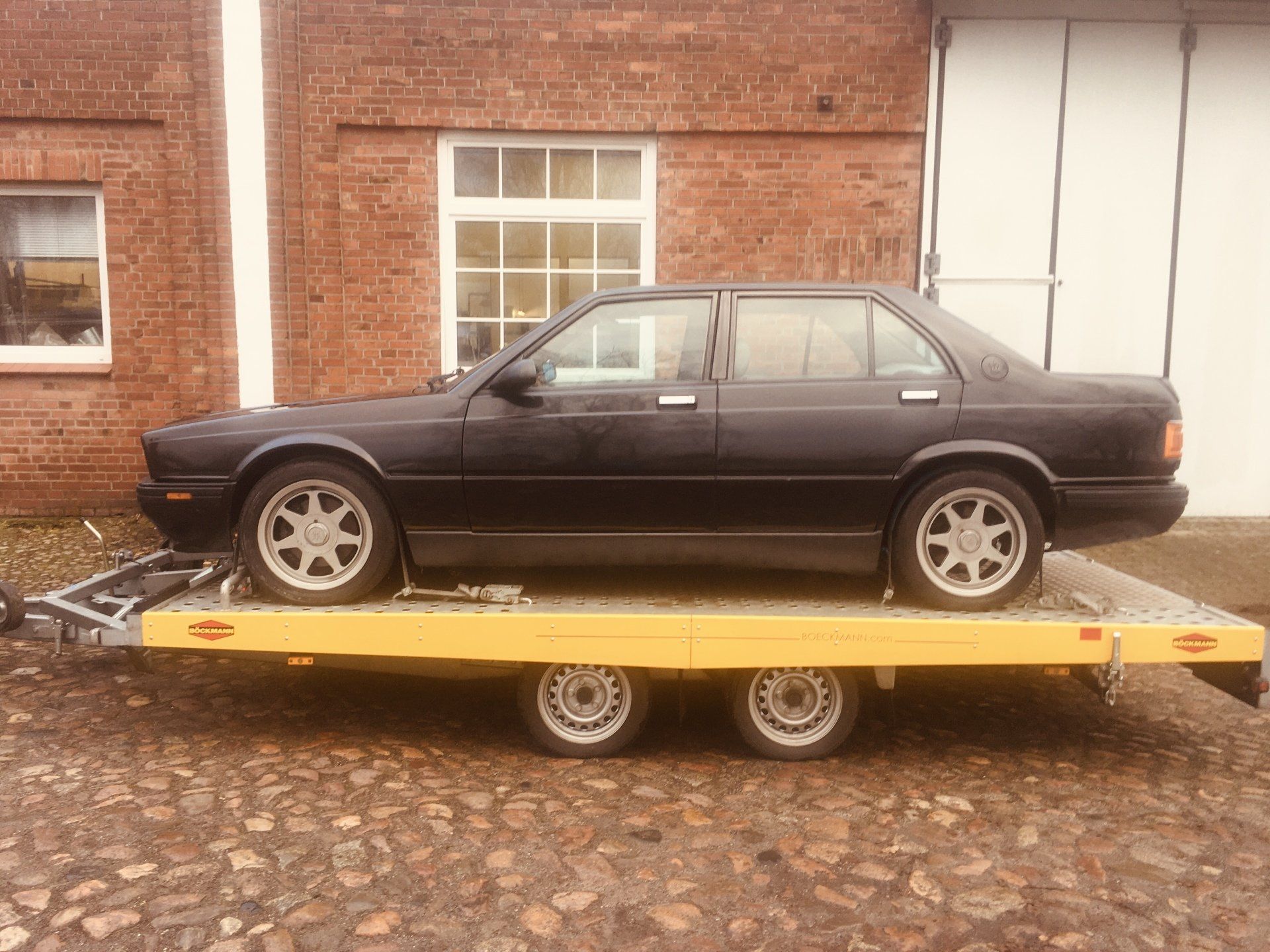 Europaweite Premium Autotransporte von Autokind Ahrensburg b. Hamburg