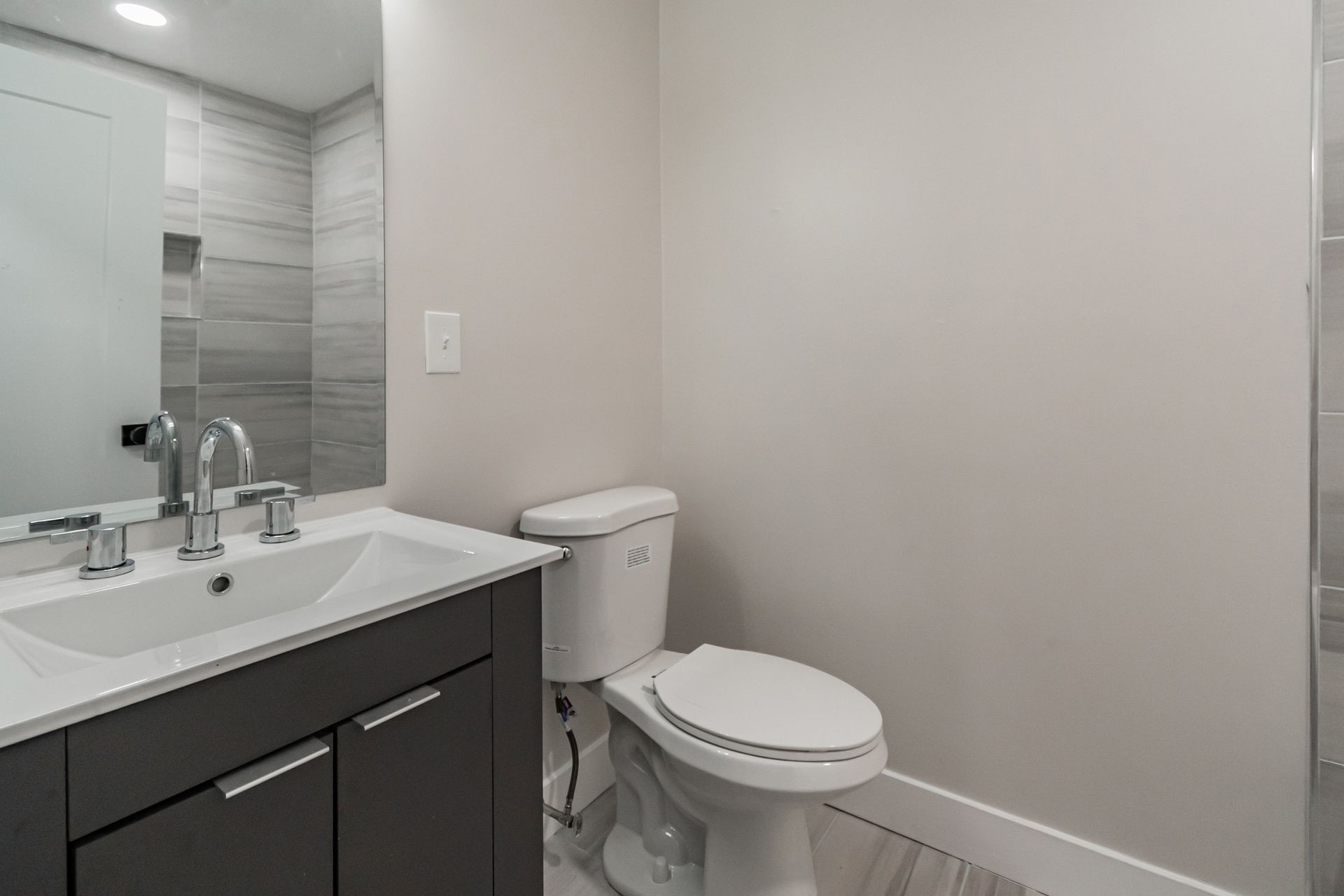 Interior Photo of Timberfalls Bath Room