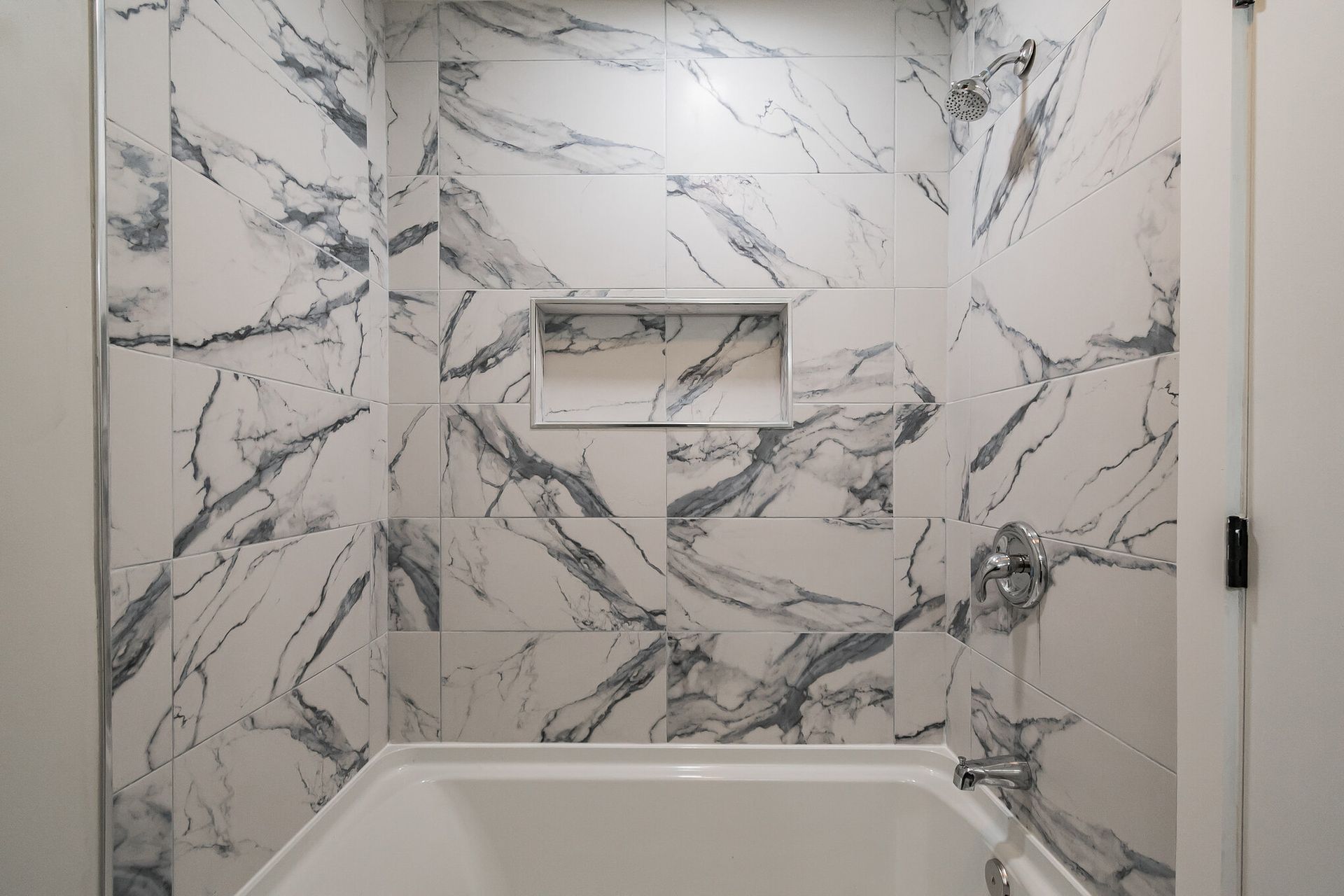 Interior Photo of Timberfalls Bath Tub