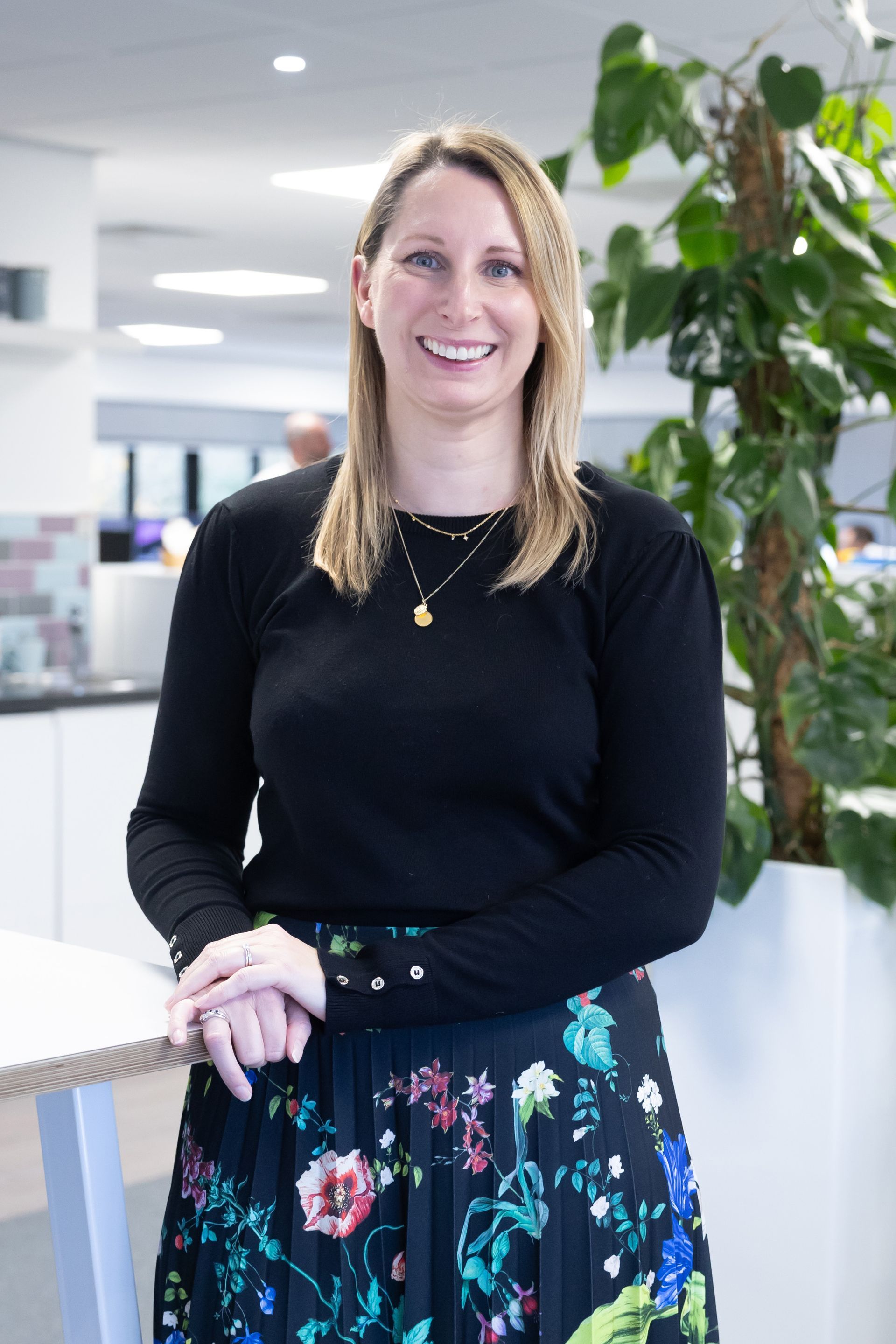 Headshot Photographer Reading, female executive