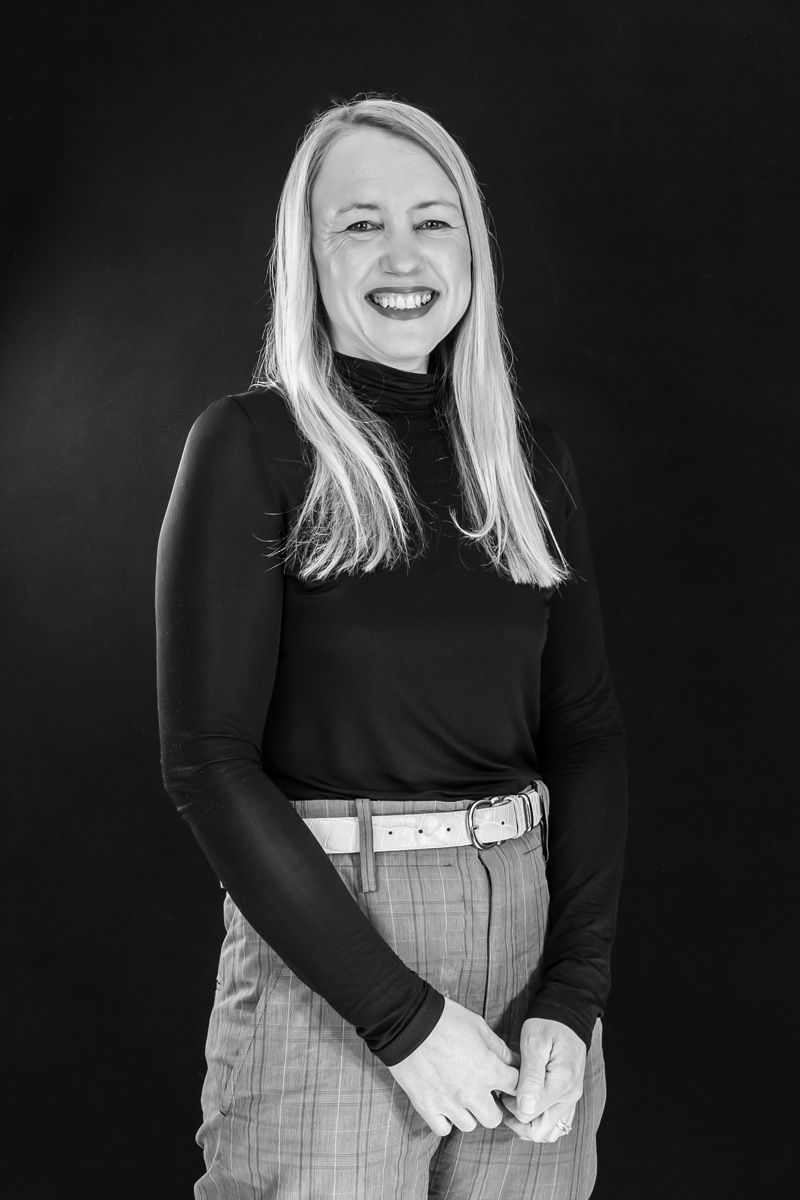 Headshot photographer Berkshire, female Dr