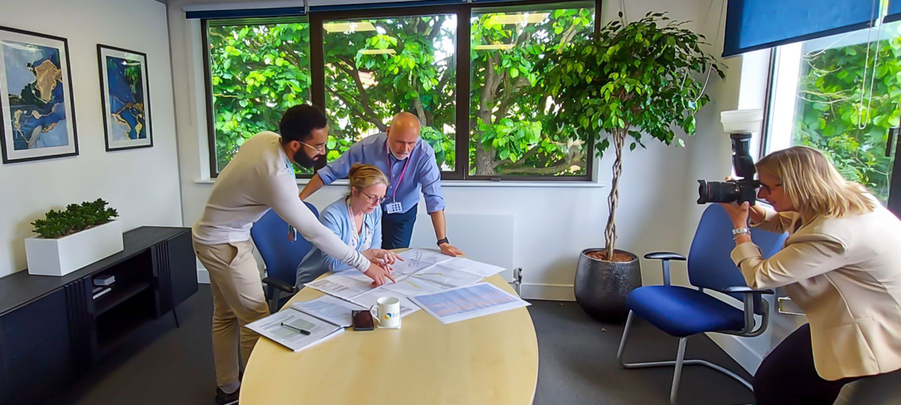 Professional Photographer Berkshire, female photographer working with clients