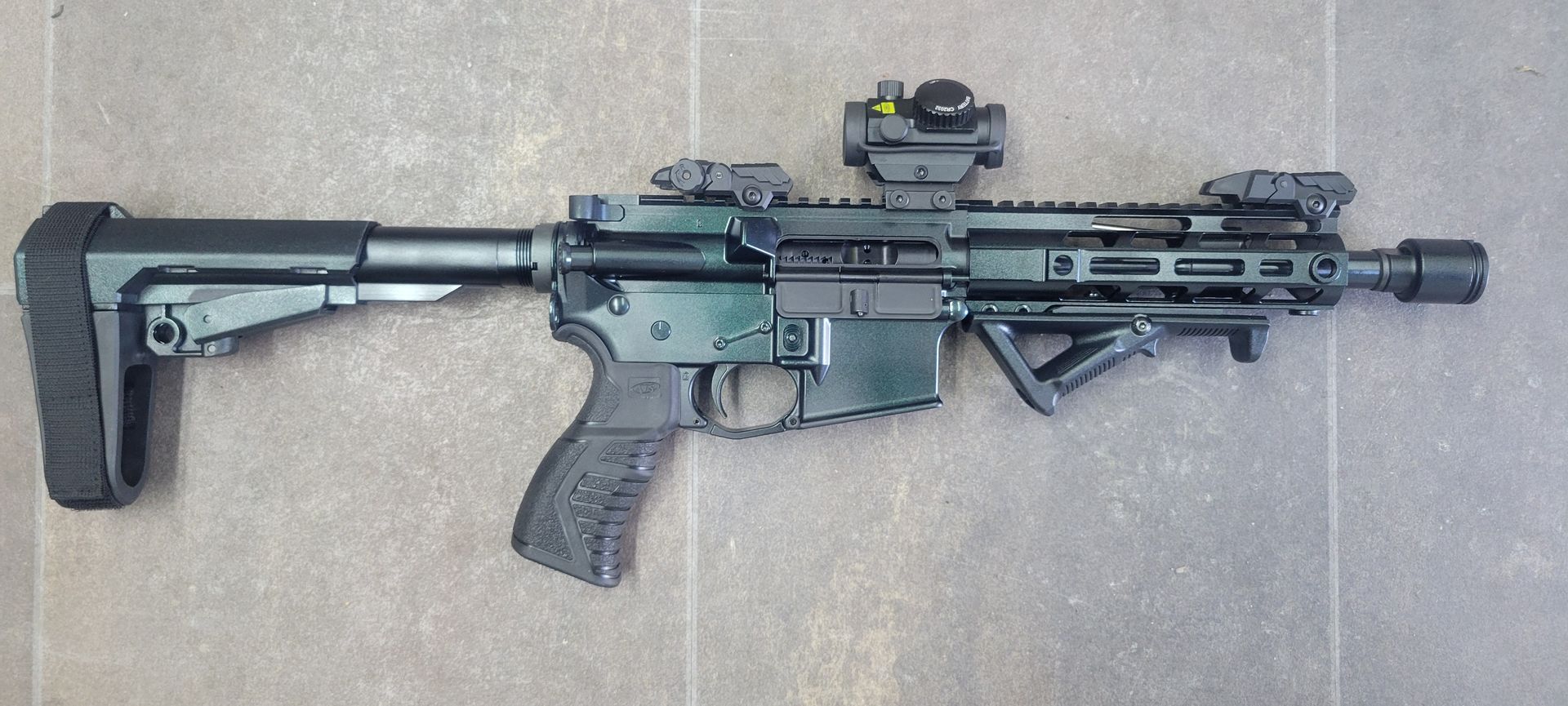 A photo of plain black  gun 